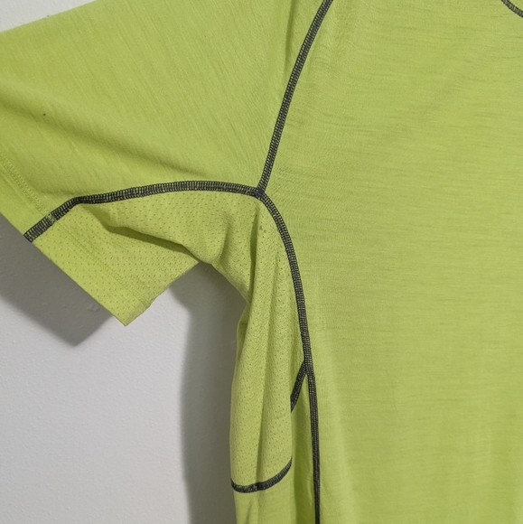 Smartwool Men's PhD Ultra Light Short Sleeve Merino Wool Blend Shirt Large - Picture 4 of 12